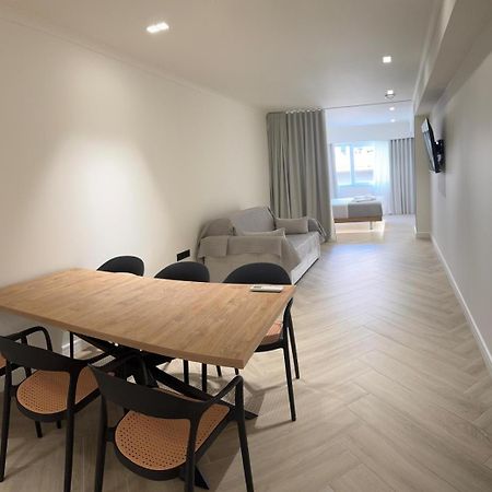 아테네 Triple A - Near Ermou Shopping Street - Family Hospitality - Free Parking! 아파트 호텔 외부 사진